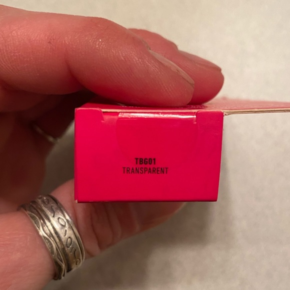 NYX “The Brow Glue” - Picture 3 of 3